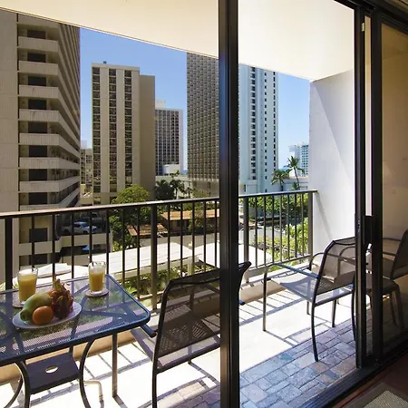 Waikiki Sunset Mountain View Near Beach With Parking Honolulu Exterior photo