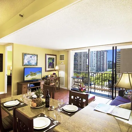 Waikiki Sunset Mountain View Near Beach With Parking Honolulu Exterior photo