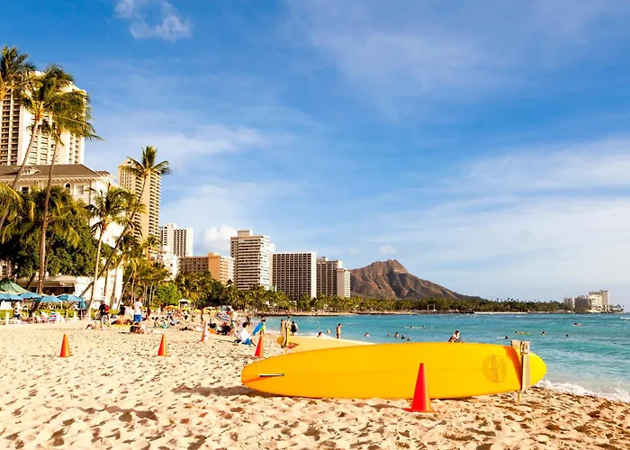 Waikiki Sunset Mountain View Near Beach With Parking